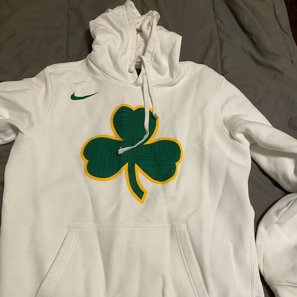 White Celtics Nike Large Sweatshirt